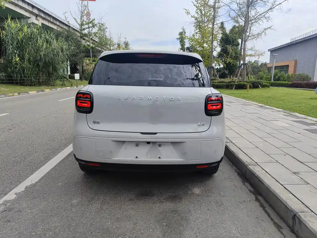 Leapmotor Leapmotor A10 — миниатюра 8