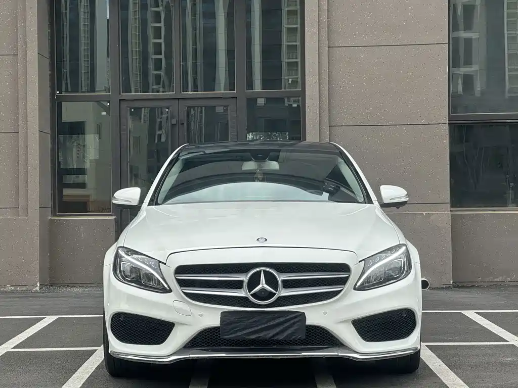 Mercedes-Benz C-Class — миниатюра 2