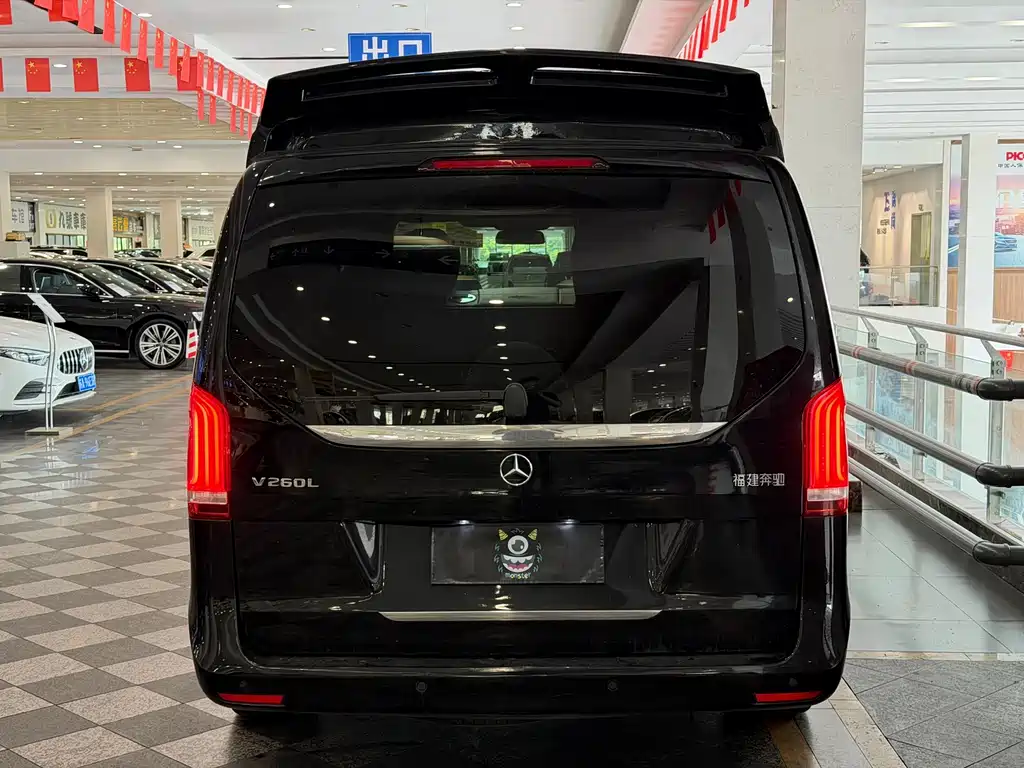 Mercedes-Benz V-Class — миниатюра 4