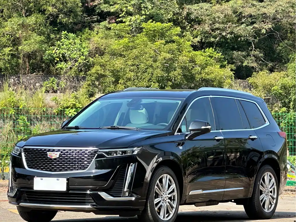 Cadillac XT6