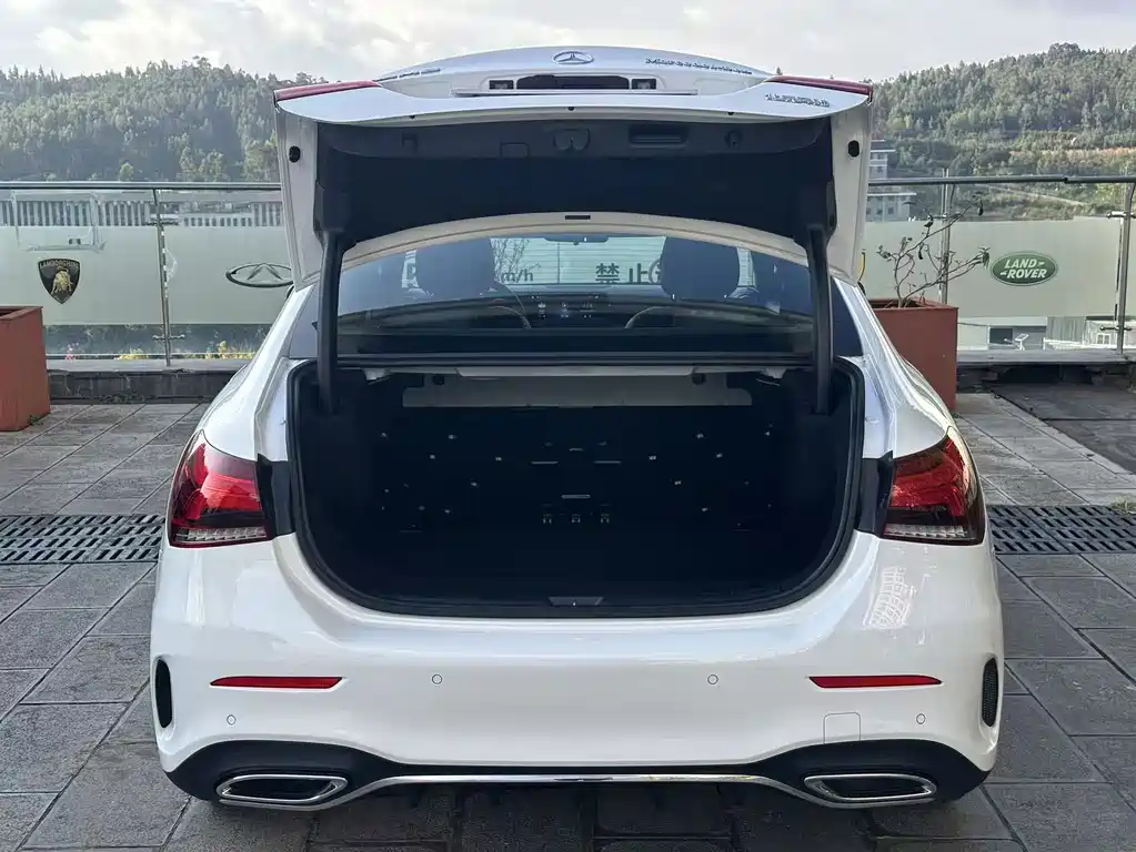Mercedes-Benz A-Class 2022 — фото 20