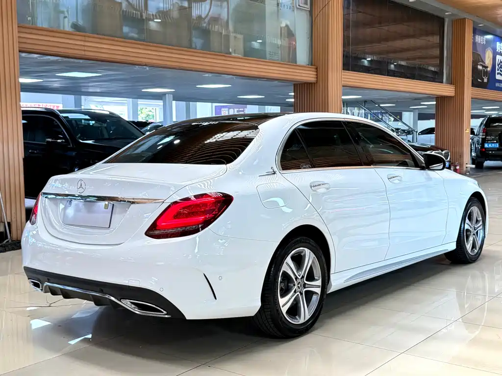 Mercedes-Benz C-Class — миниатюра 33
