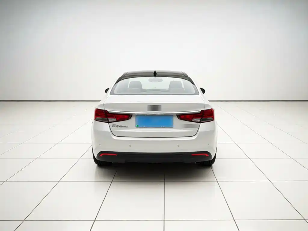 Kia K4 — миниатюра 3