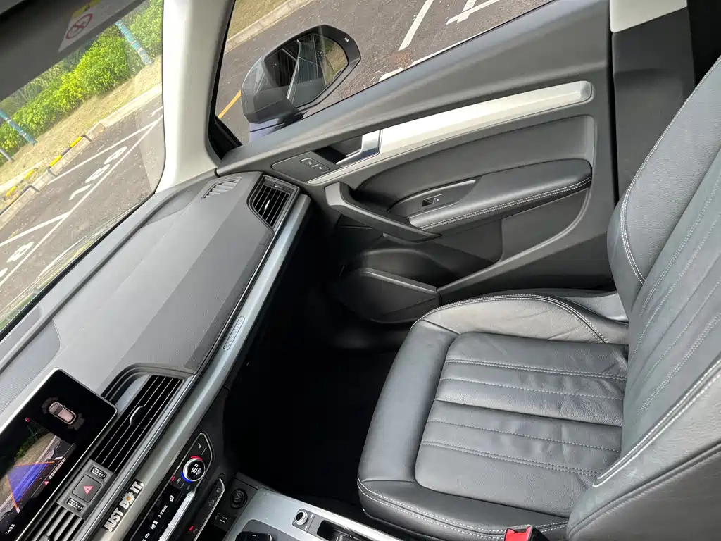 Audi Q5L — миниатюра 10