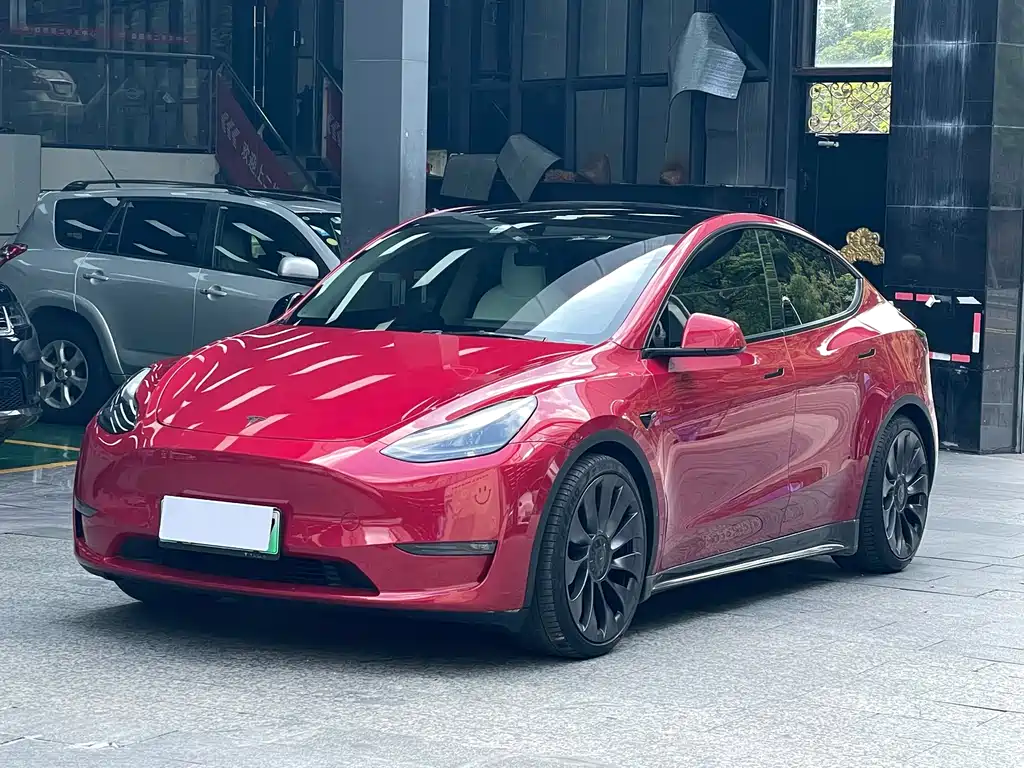 TESLA MODEL Y