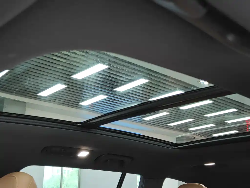 Li Auto ONE 2021 6 мест