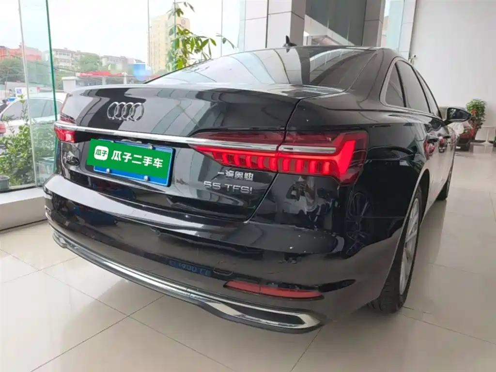 Audi A6L 2023 40 TFSI Luxury