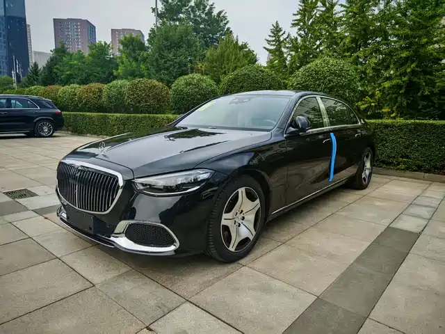 MERCEDES-BENZ MAYBACH S CLASS 2025