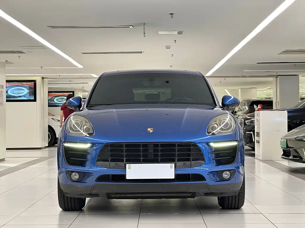 Porsche Macan — миниатюра 2