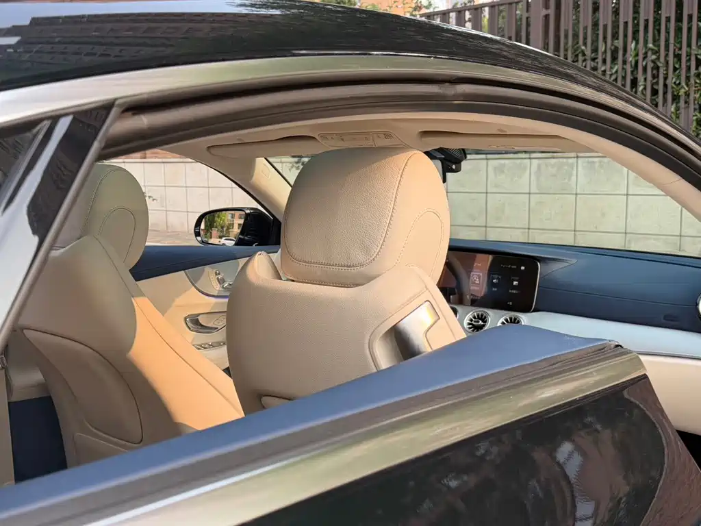 Mercedes-Benz E-Class (Import) — миниатюра 9
