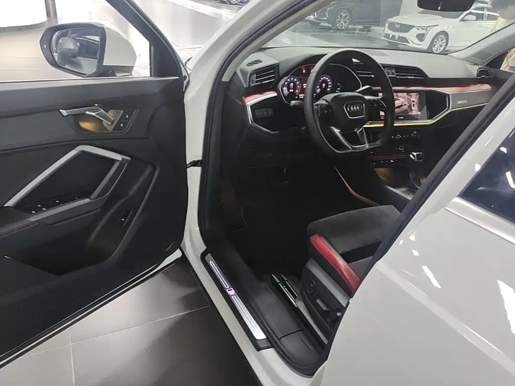 Audi Q3 — миниатюра 16