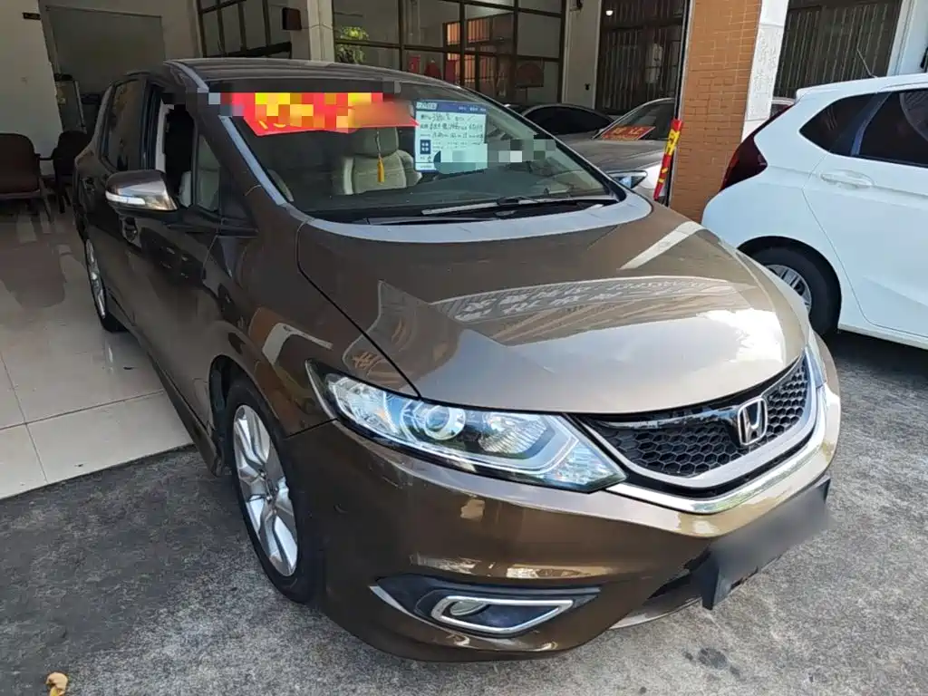 Honda Jade 2013 1.8L AT Comfort 5 мест