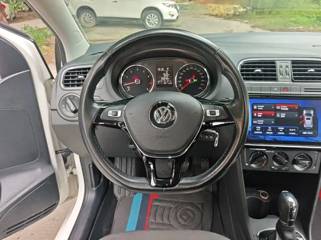 Volkswagen Polo — миниатюра 11