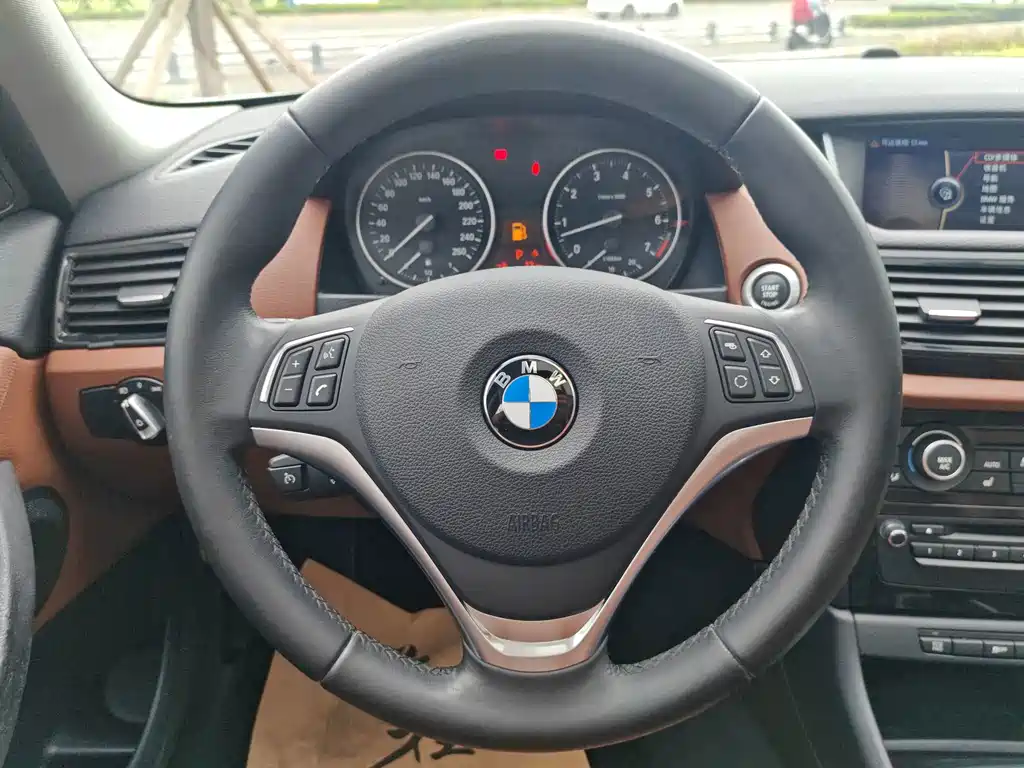 BMW X1 — миниатюра 11