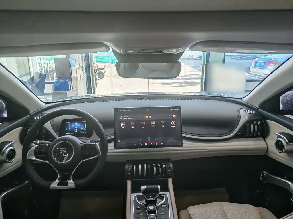 BYD Yuan Plus — миниатюра 16