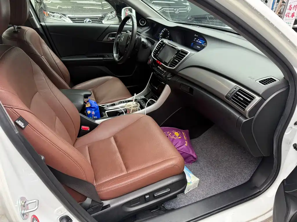 Honda Accord 2016 2.0L