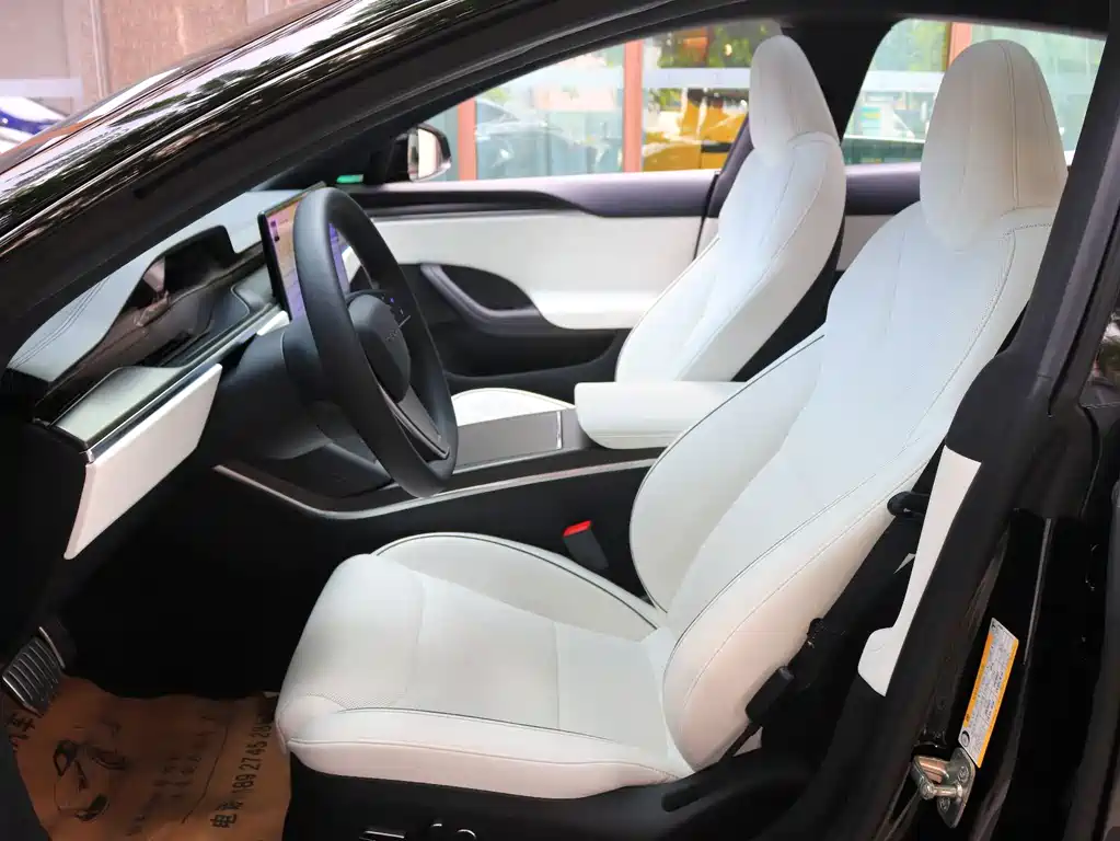 Tesla Model S — миниатюра 4