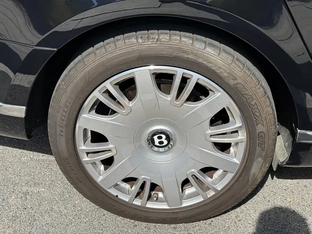 Bentley Mulsanne — миниатюра 25