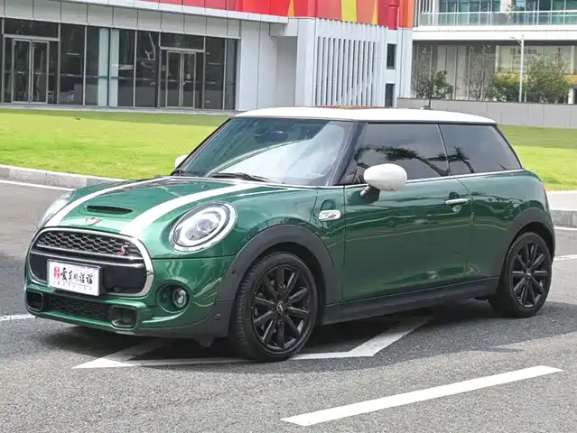 MINI  2021