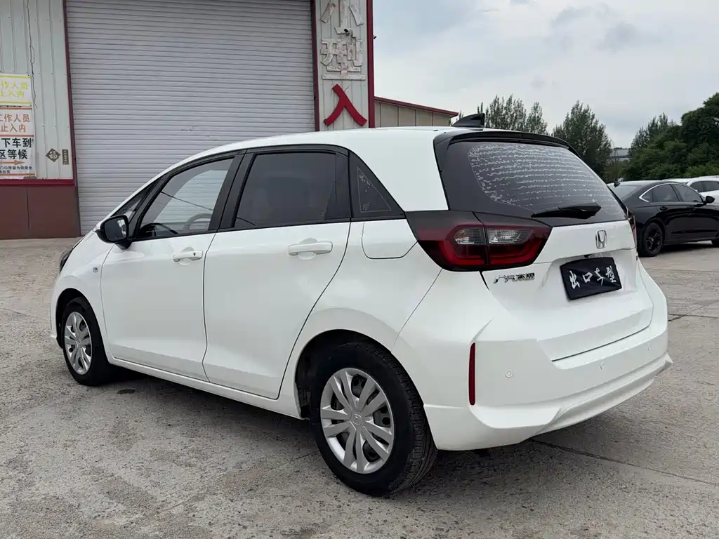 Honda Fit — миниатюра 11