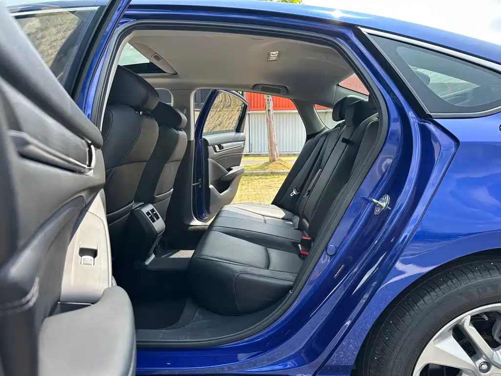 Honda Accord — миниатюра 10
