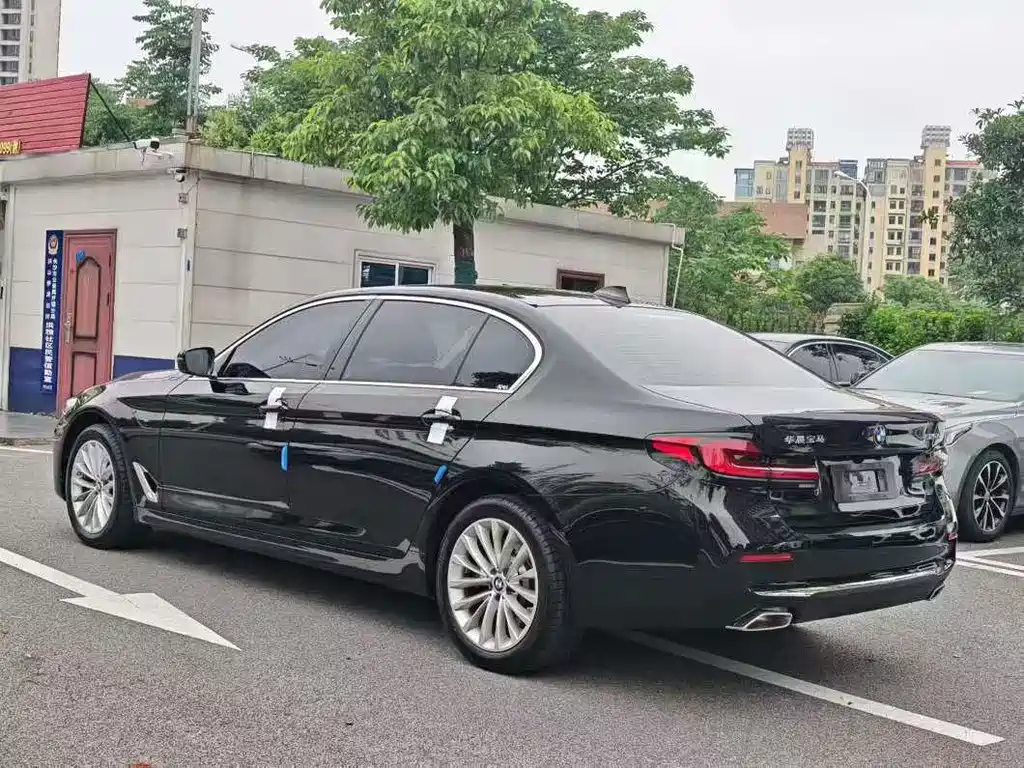 BMW 5 Series 5 2022 525Li Luxury