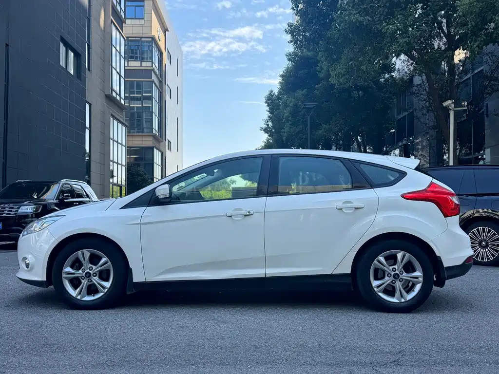 Ford Focus — миниатюра 3