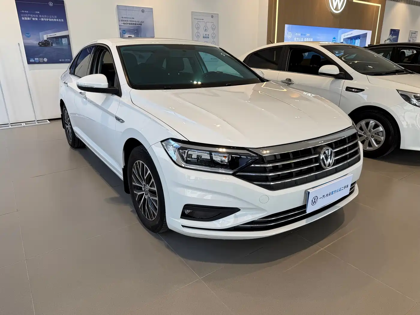 Volkswagen Sagitar