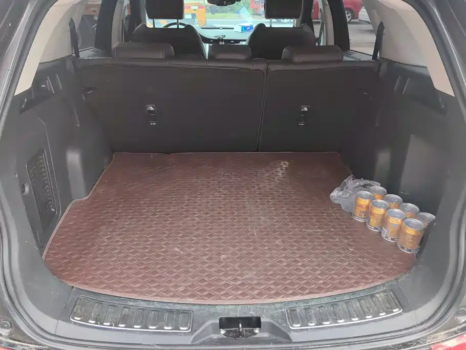 Land Rover Discovery Sport — миниатюра 4