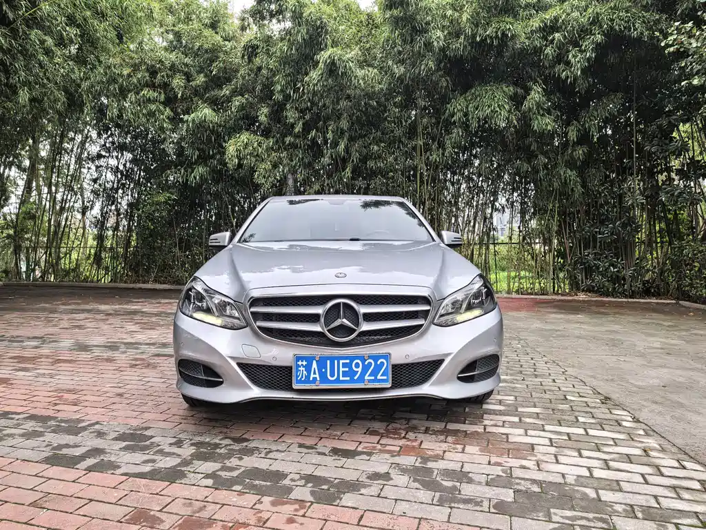 Mercedes-Benz E-Class — миниатюра 2