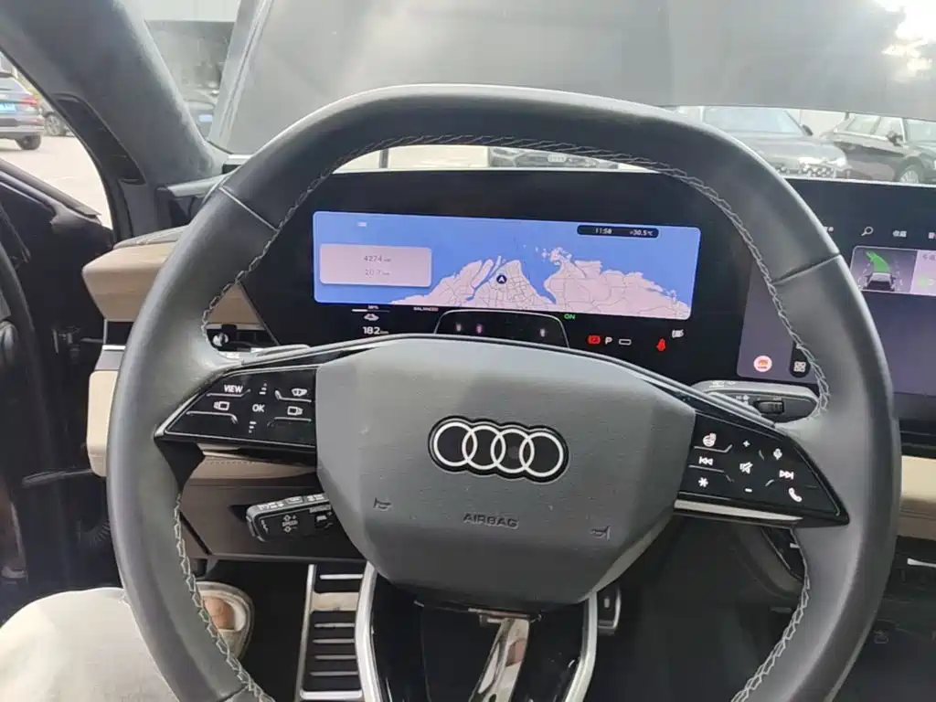 Audi Q6L e-tron — миниатюра 15