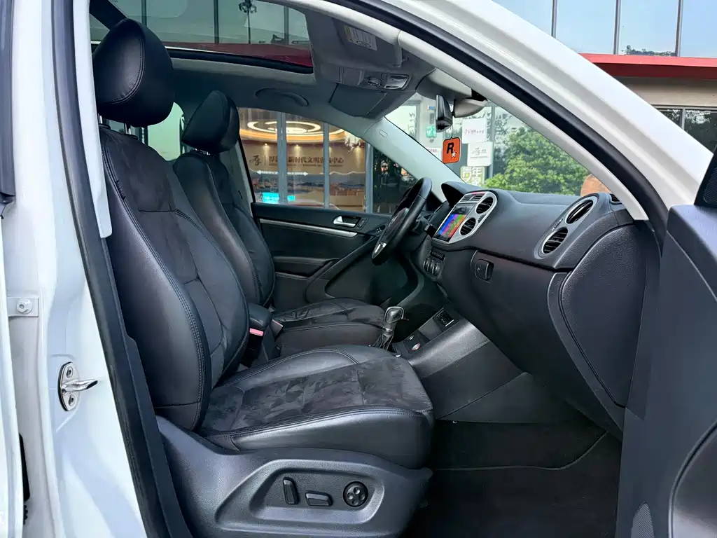 Volkswagen Tiguan — миниатюра 13