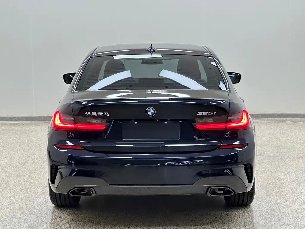 BMW 3 Series — миниатюра 8