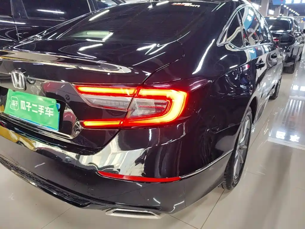 Honda Accord — миниатюра 8
