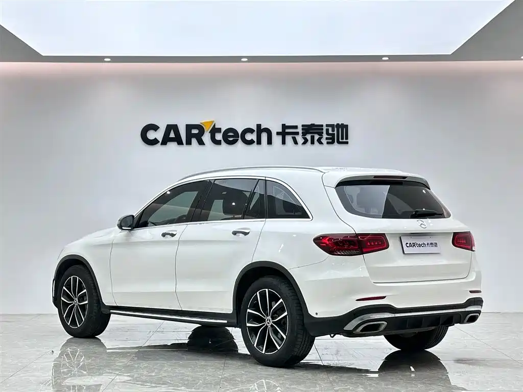 MERCEDES-BENZ GLC