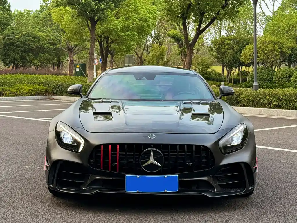 MERCEDES-BENZ AMG GT