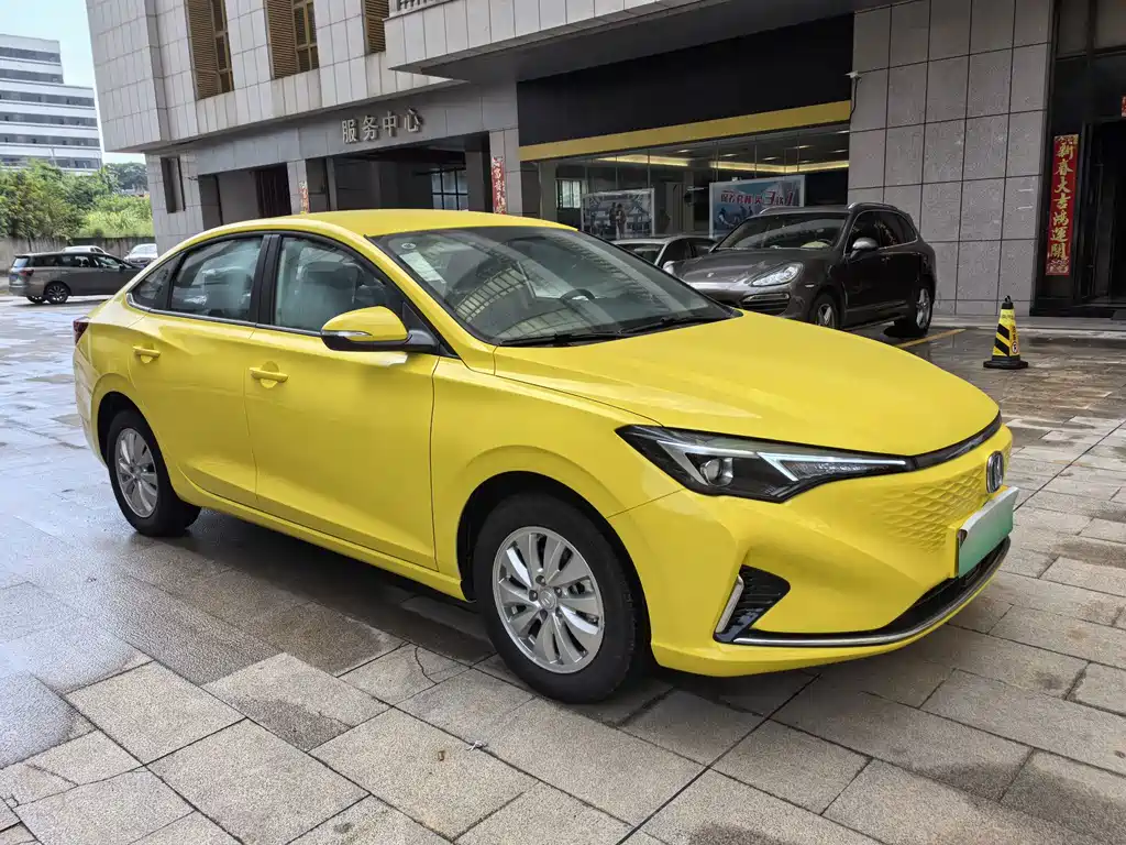 Changan Eado New Energy — миниатюра 7