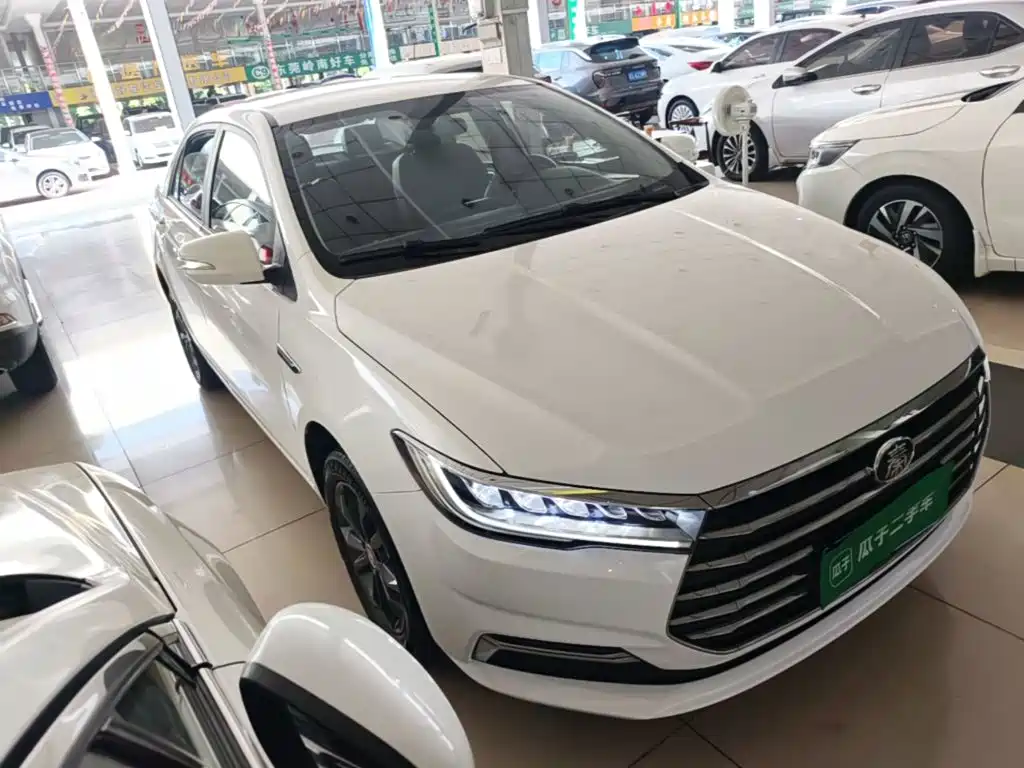 BYD Qin — миниатюра 4