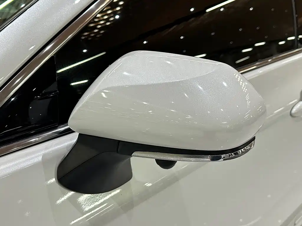 Toyota Avalon — миниатюра 10
