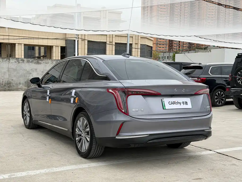 Hongqi Hongqi E-QM5 — миниатюра 6