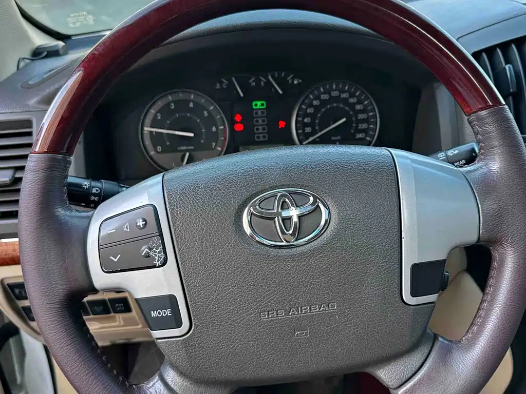 Toyota Land Cruiser 2014 4.0L AT