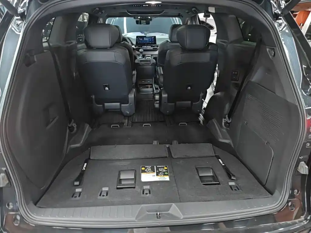 Toyota Granvia — миниатюра 19