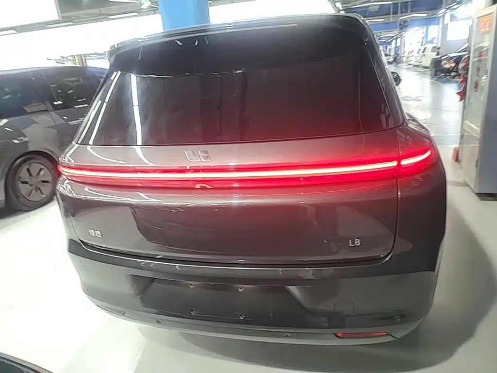 Li Auto Li L8 — миниатюра 6