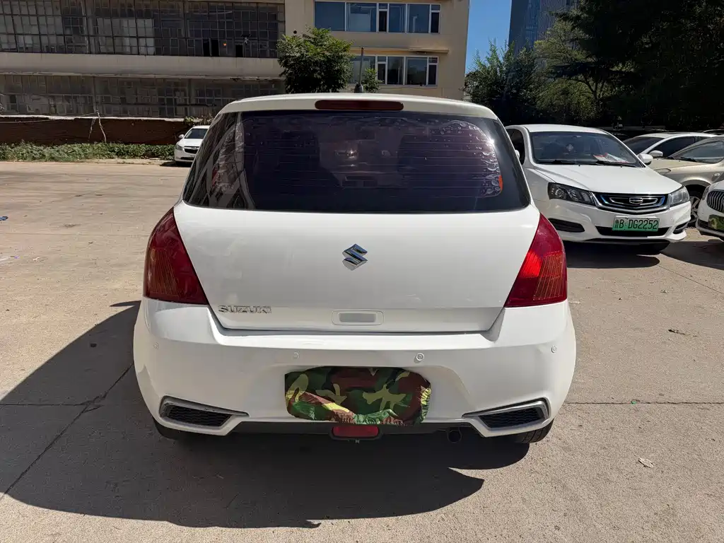 Suzuki Swift — миниатюра 8