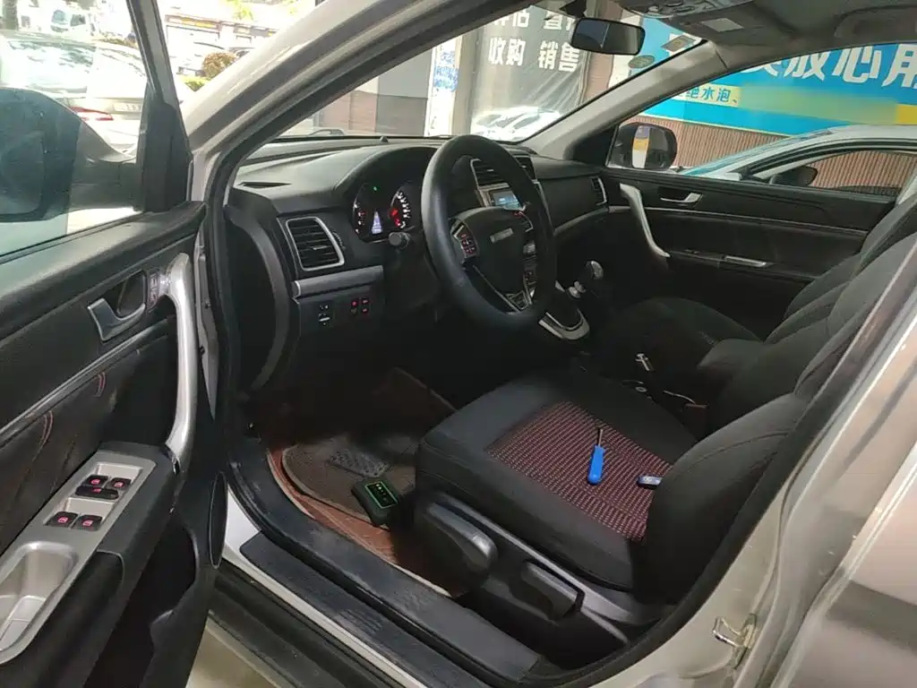 Haval M6 — миниатюра 12
