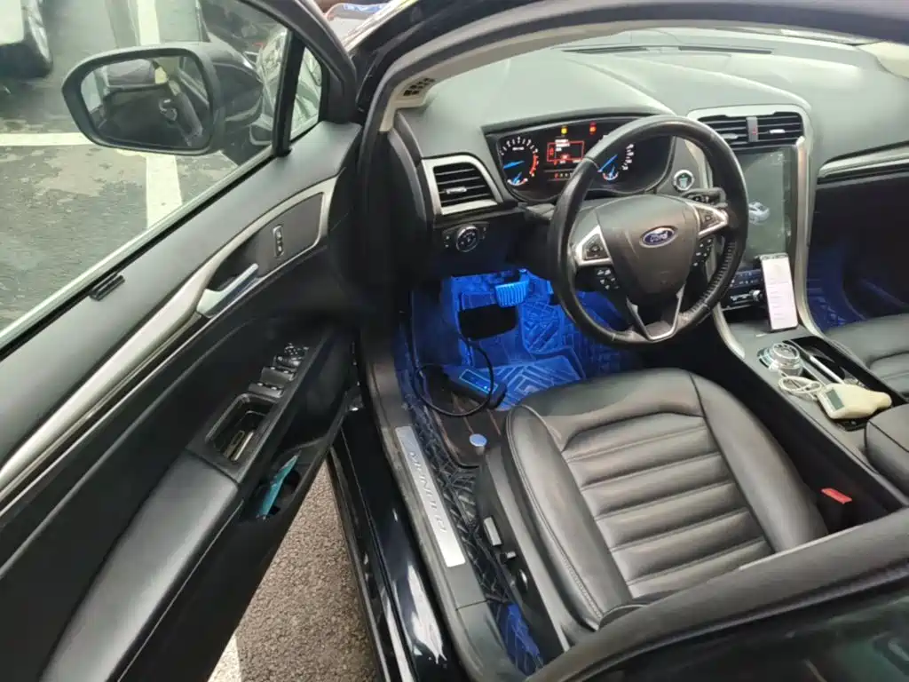 Ford Mondeo — миниатюра 16