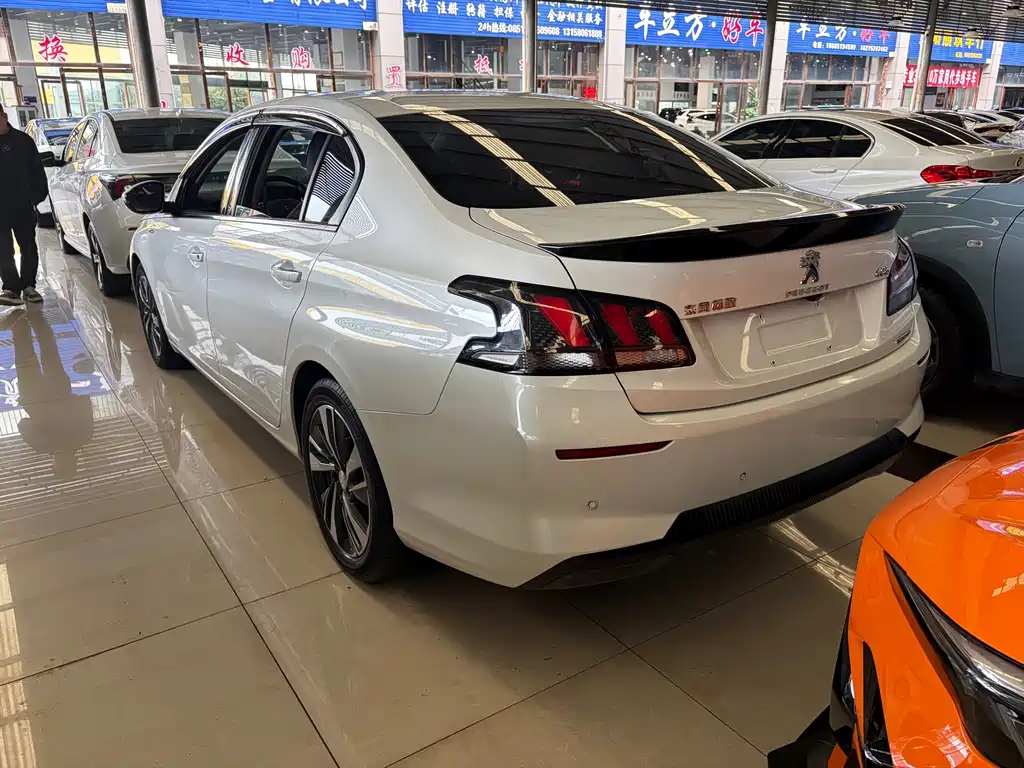 Peugeot 408 — миниатюра 4