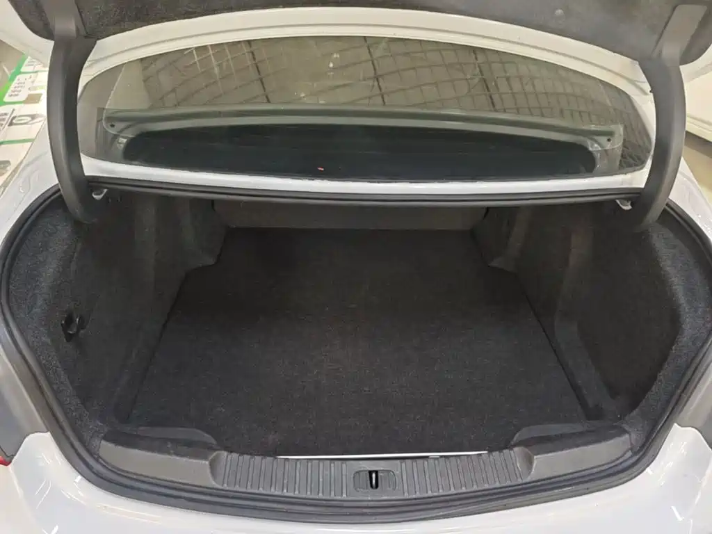 Buick Verano — миниатюра 19