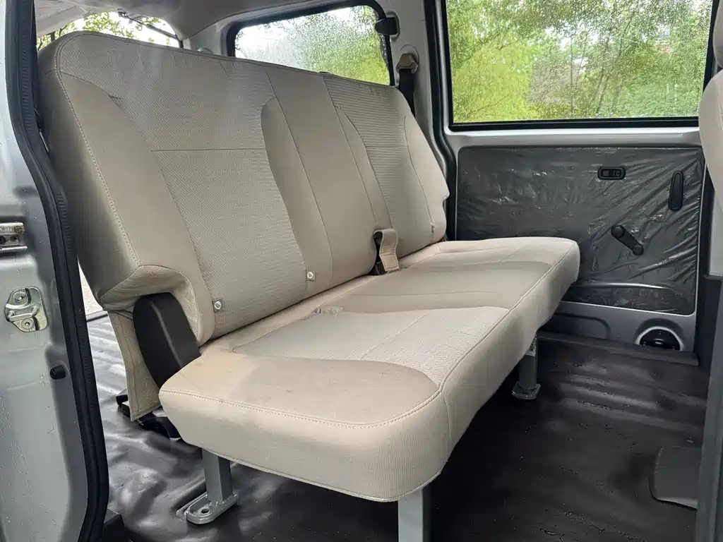 Wuling Hongguang V — миниатюра 15