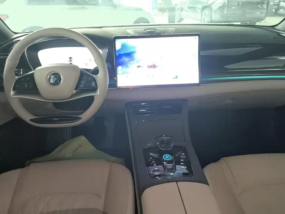 BYD Han — миниатюра 12